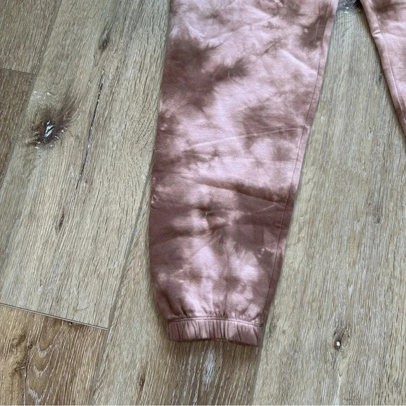 Lacausa Anthropologie Mauve Tie Dye Joggers Sz Small NWT - Picture 3 of 8